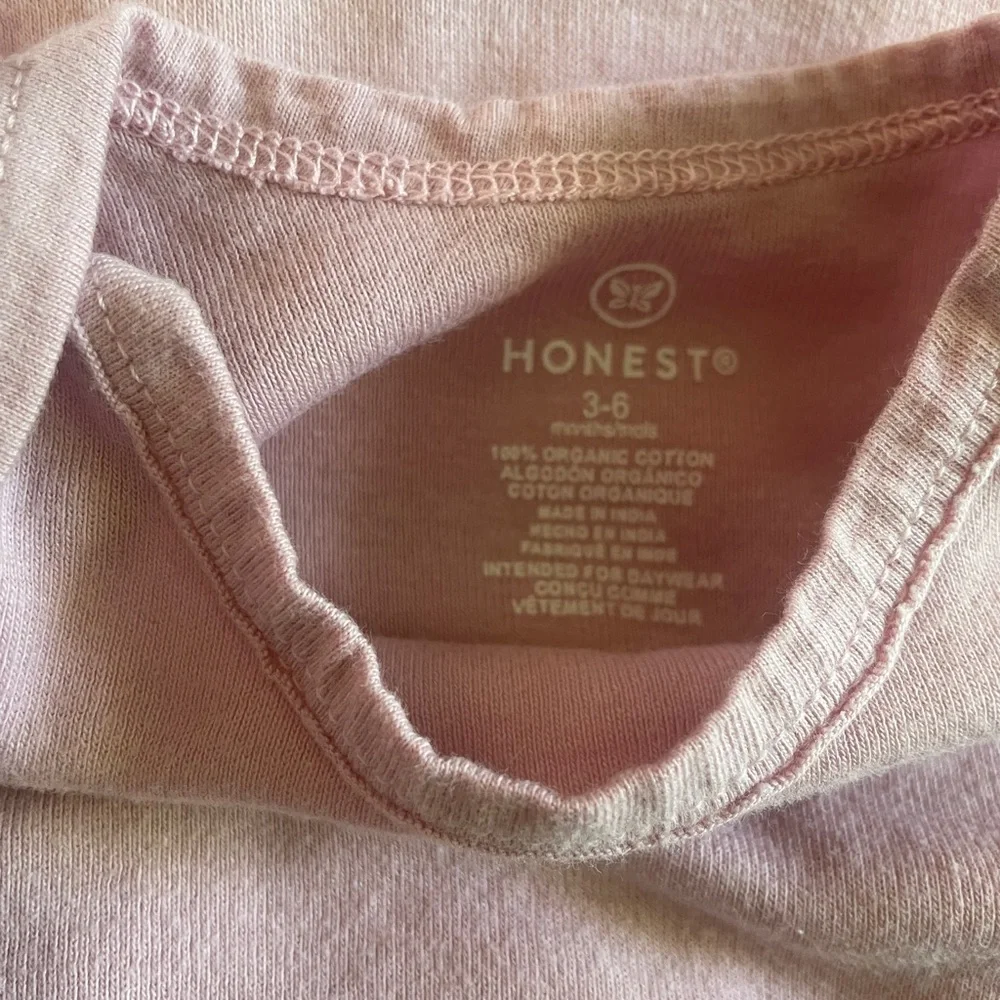 Bundle of 6x Honest Company baby t-shirt onesie - Picture 2 of 2